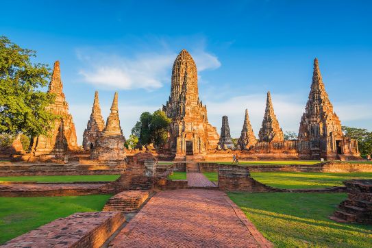 Discover the Wonders of Ayutthaya, Thailand – A Journey Through Time