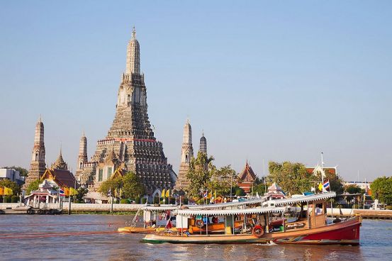 Ruinas Históricas de Ayutthaya y Crucero