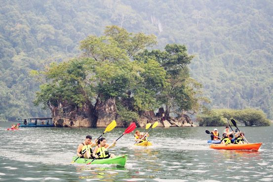 Lago Ba Be